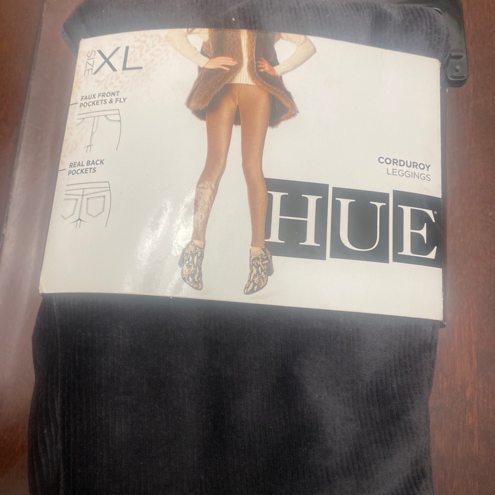 HUE leggings